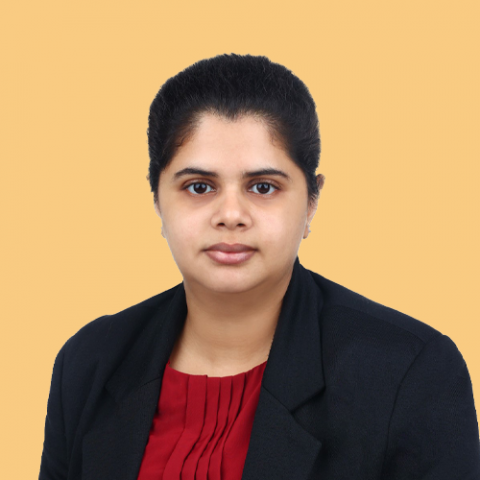 Revathy Sekar headshot